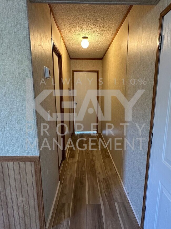 Foto del edificio - 2 bedroom, 2 bath mobile home now available!