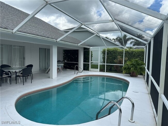 Building Photo - 740 Lambton Ln