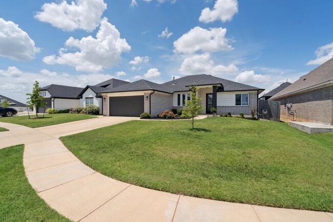 Building Photo - 15908 Buffalo Dr