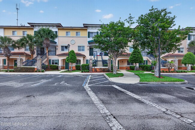 Foto del edificio - 9745 Touchton Rd