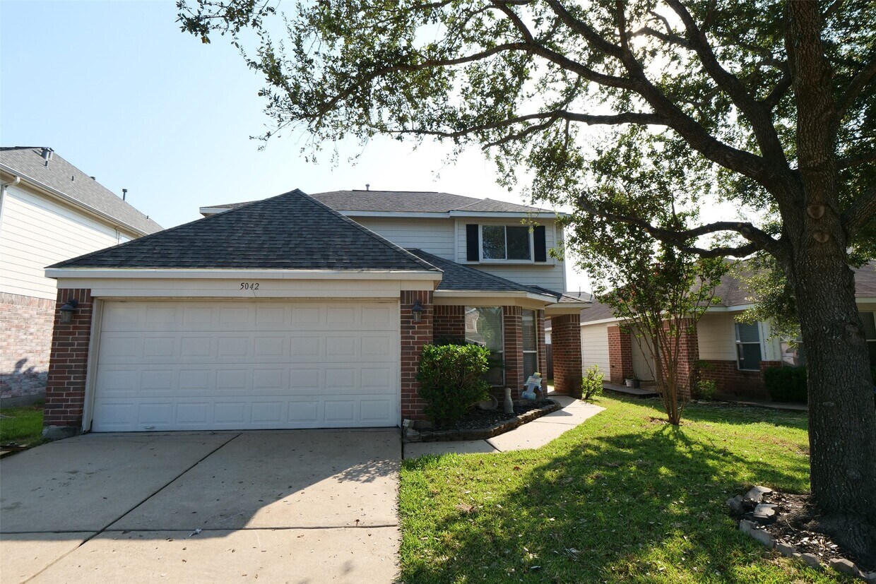 Primary Photo - 5042 Oak Stand Ct