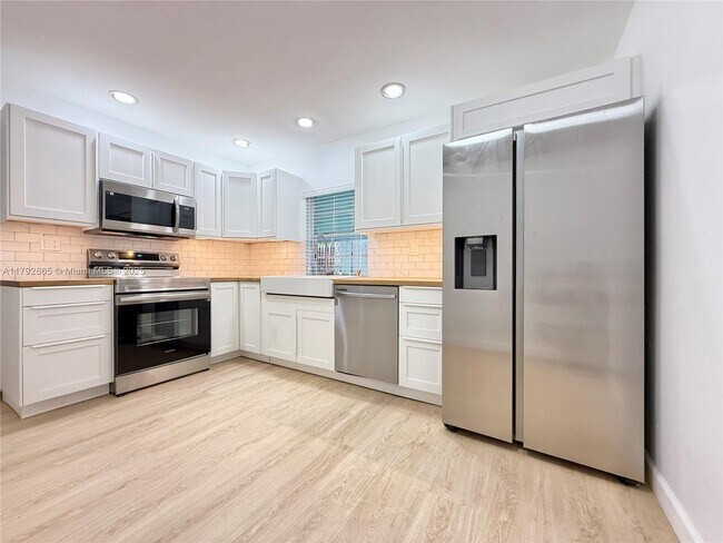 Foto del edificio - 11637 SW 117th Ct