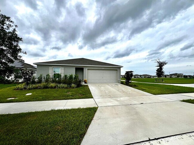 Building Photo - 421 Patricia Alford Dr