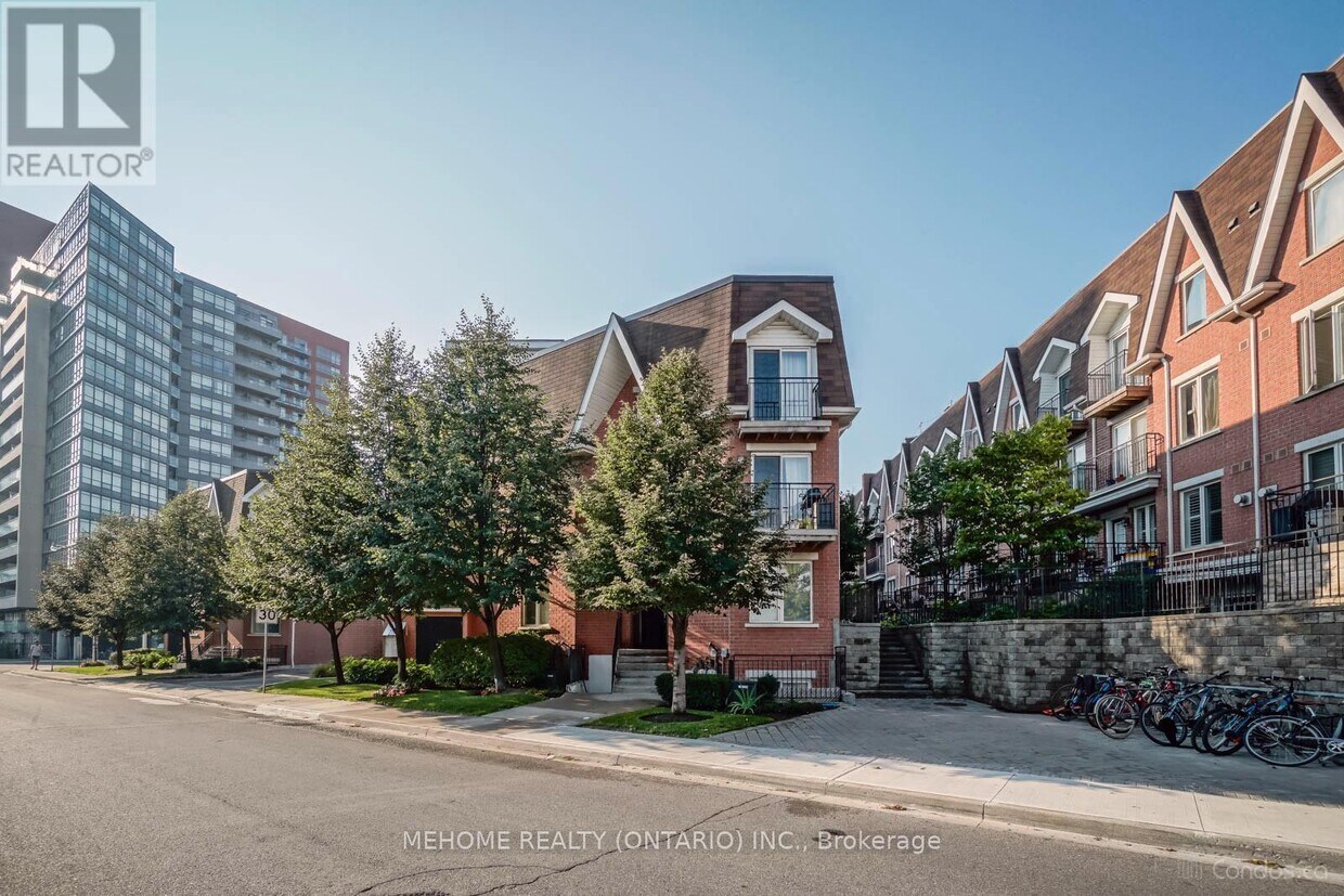 Primary Photo - 20-1120 Laidlaw St