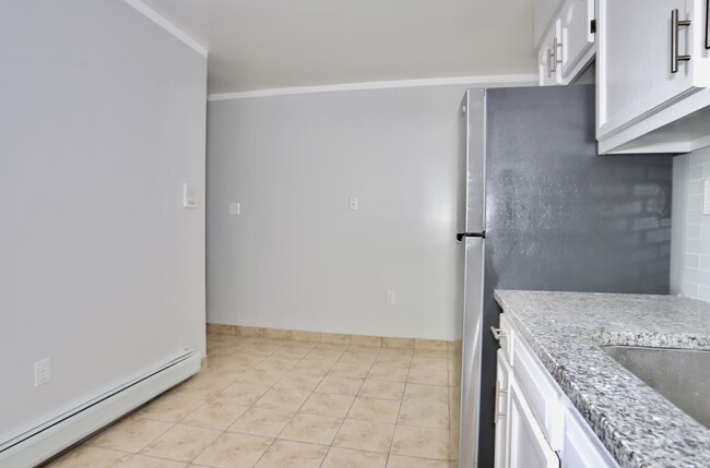 Building Photo - 4901 Murphy Pl