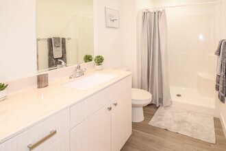 Building Photo - The Solera at Kendall West