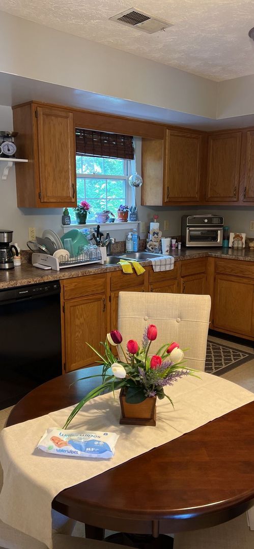 Foto del edificio - 2 bedroom townhome located in Stonewall He...