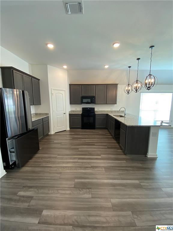 Building Photo - 9909 Kensley Rose Dr
