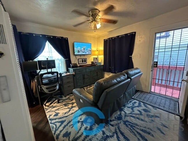 Building Photo - 4318 Cleveland Ave