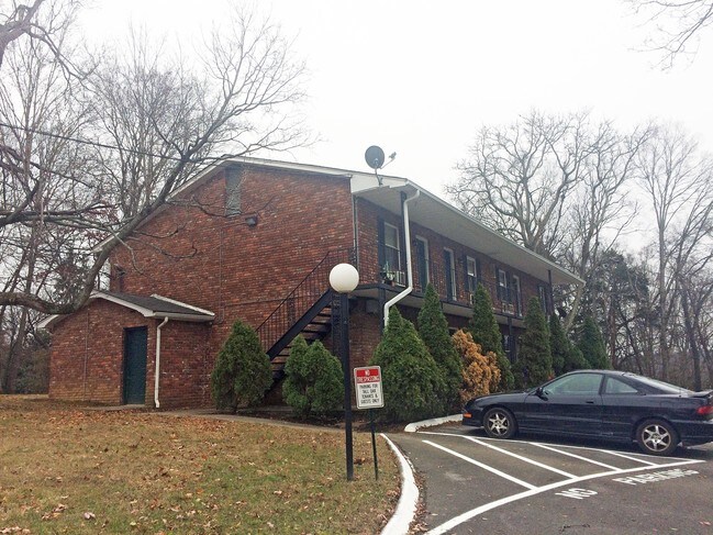 Building Photo - 406 Watauga Dr
