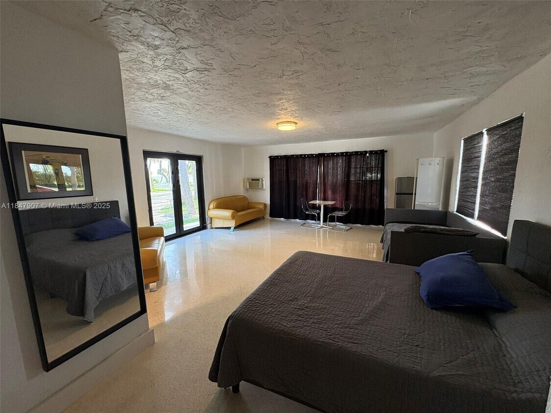 Foto principal - 6003 S Indian River Dr