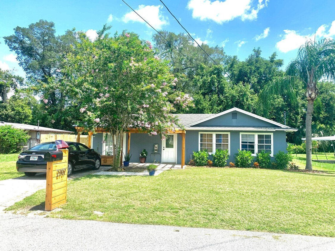 Primary Photo - 2707 Hilmer Ct