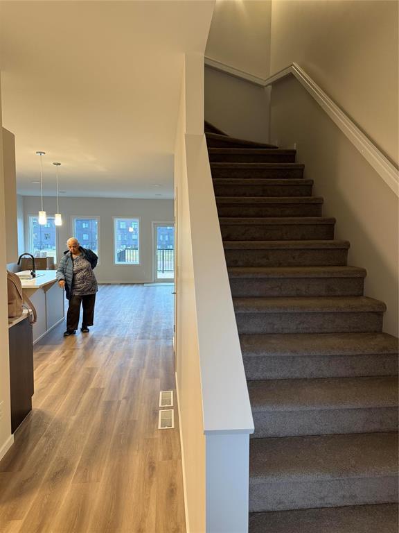 Building Photo - 151 Bell Gdns Cv