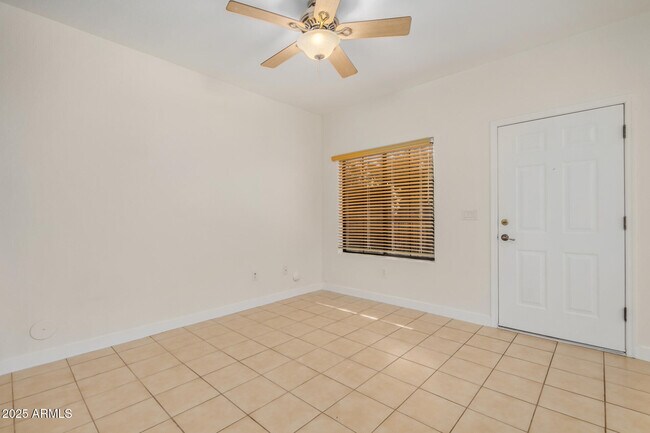 Foto del edificio - 3150 E Beardsley Rd