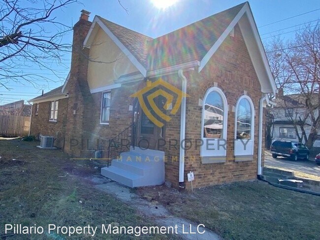 Building Photo - 4 br, 2 bath House - 943 Gladstone Ave