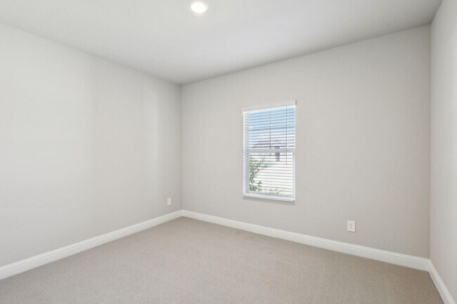 Foto del edificio - 6625 Vly Lk Ln