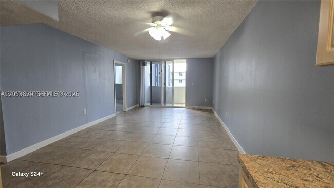Foto del edificio - 10090 NW 80th Ct