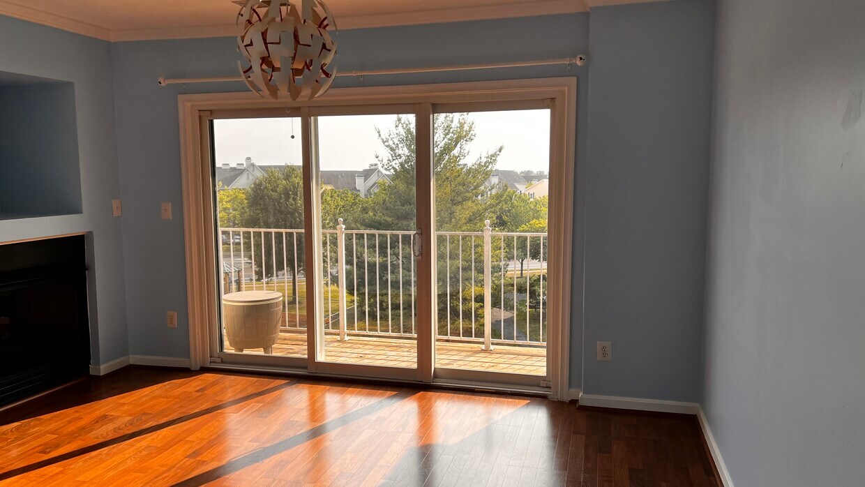 Foto principal - 2497 Angeline Dr