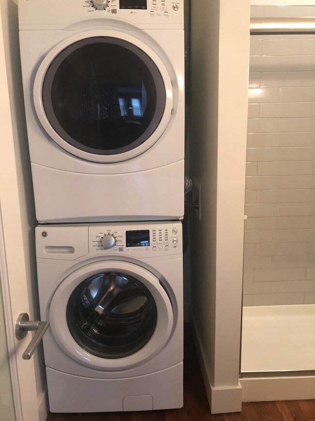 Building Photo - The Day Companies Downtown