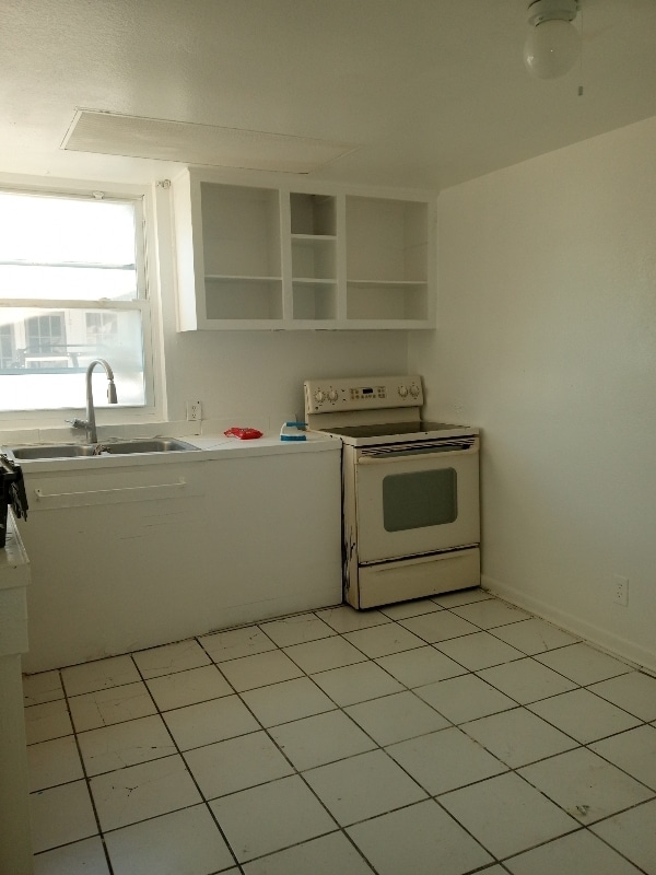 Photo - 602 26th St W Apartment