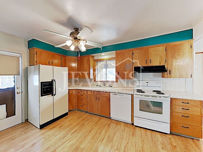 Foto del edificio - 503 W Bartlett Ave