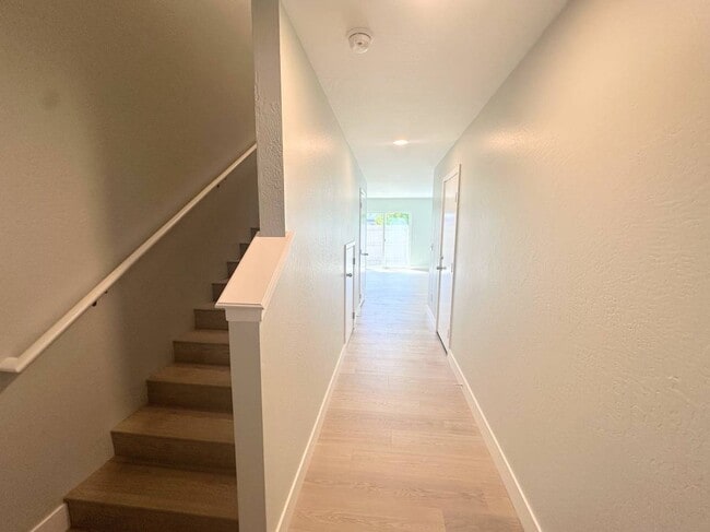 Building Photo - 7643 Coloma St