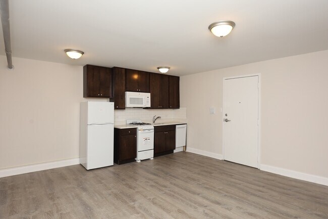 Building Photo - 5417 N Kenmore Ave