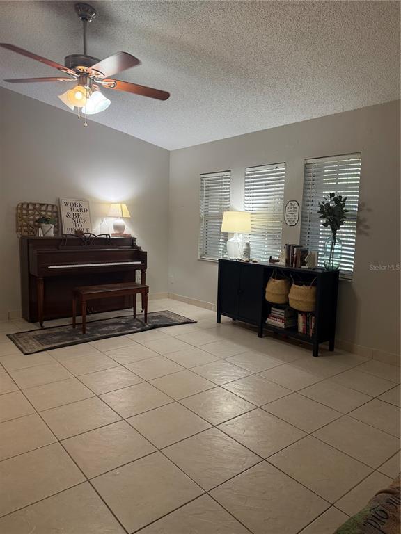 Building Photo - 5488 Carrollwood Meadows Dr