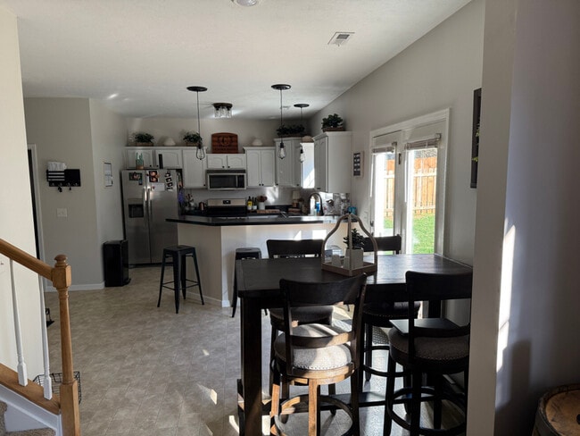 Foto del edificio - 8824 Spindlewood Ln