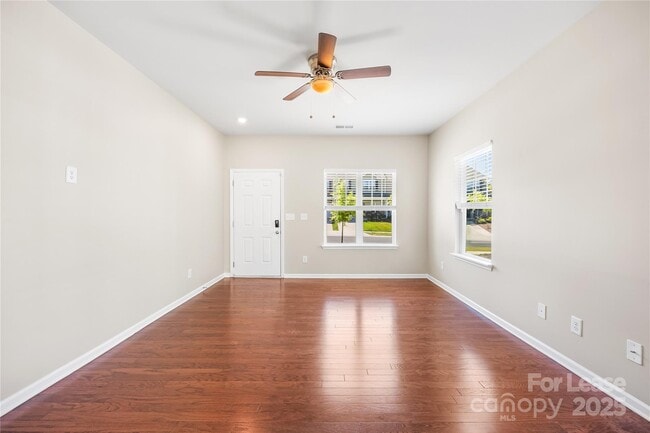 Building Photo - 16040 Simril Ct