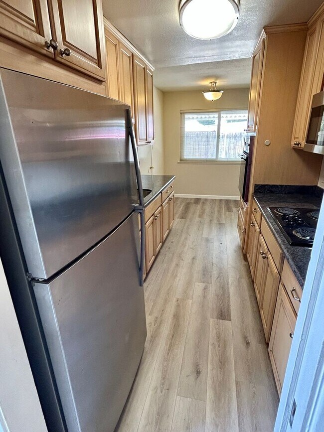 Foto del edificio - Excellent Fremont Location!  Single Family...