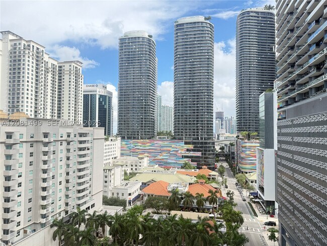 Foto del edificio - 1100 S Miami Ave