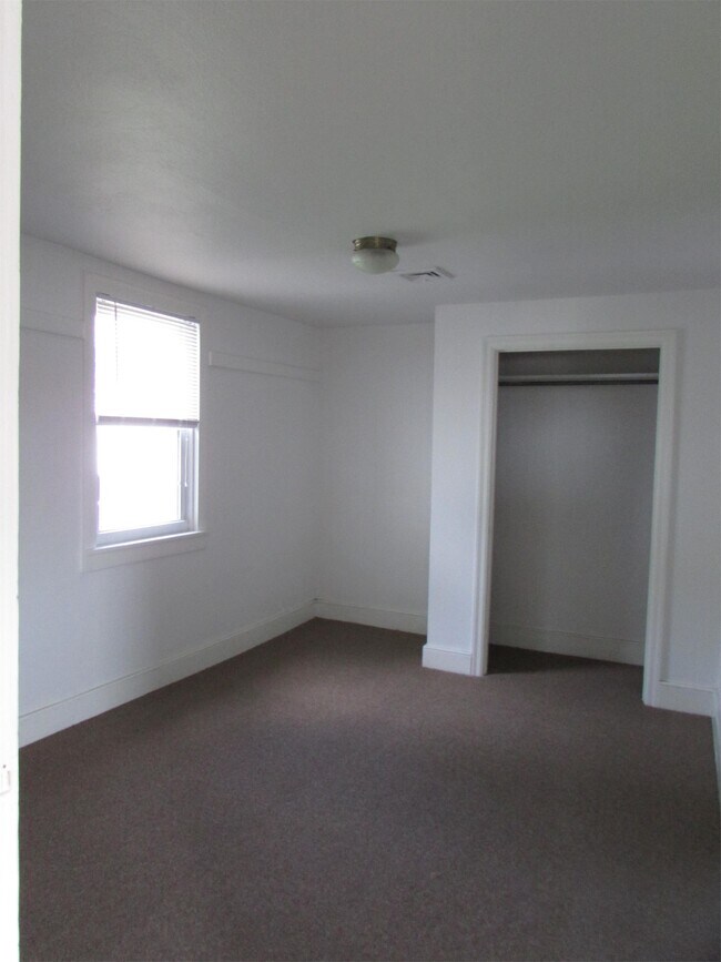 Foto del edificio - 418 N Earl St
