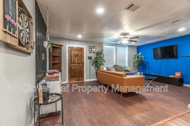 Foto del edificio - 432 E Drexel Ave