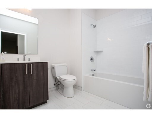 23 Bridge St Unit 3 Quincy Ma Condo For Rent In Quincy Ma Apartments Com