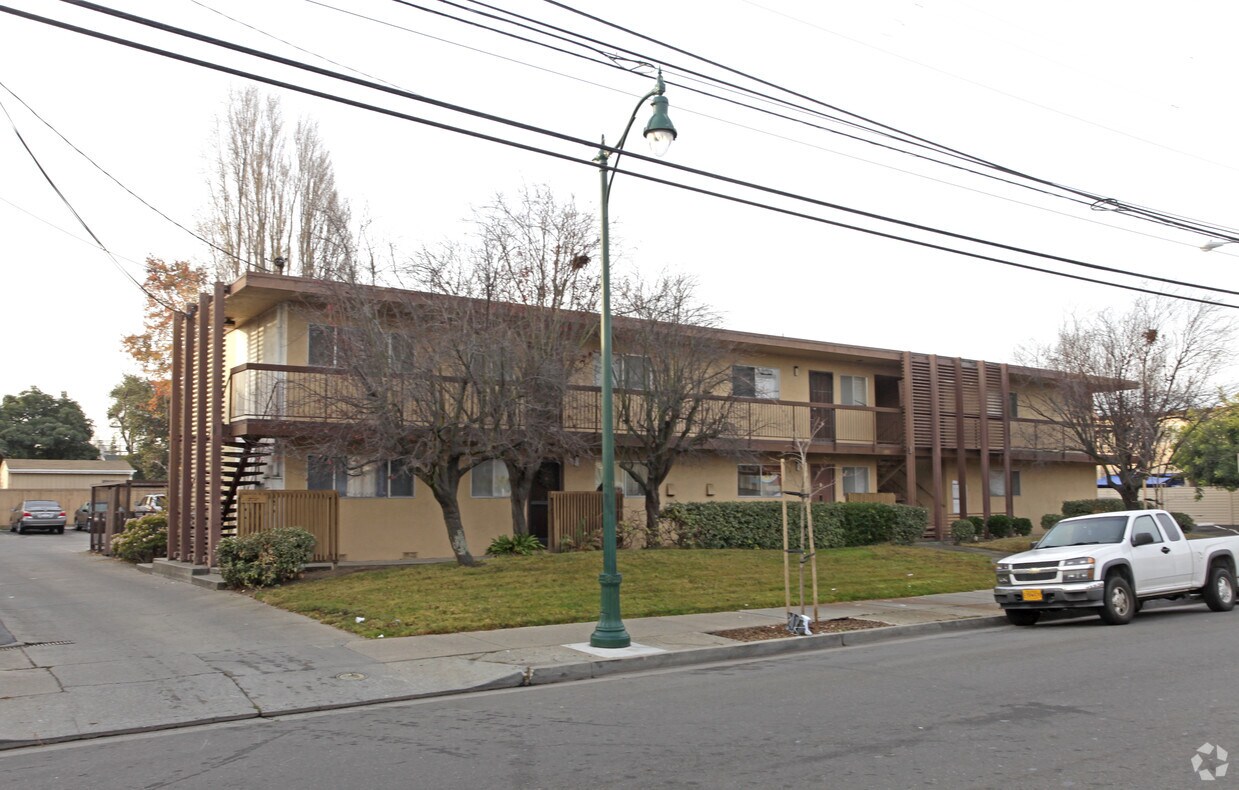 Building Photo - 600 Buena Vista Ave