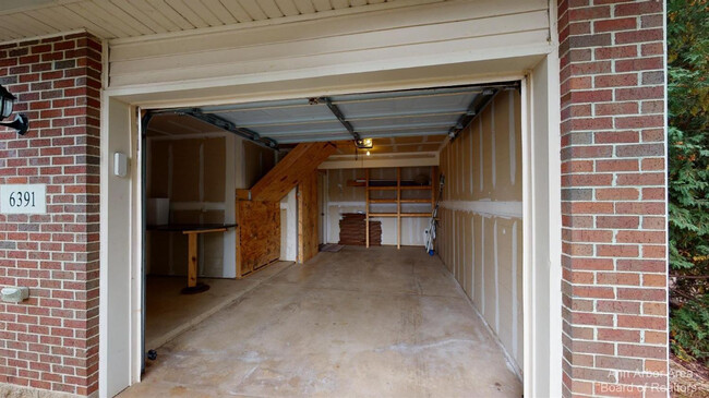 Building Photo - 6391 Scoter Ln