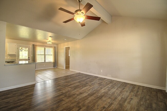 Building Photo - 117 Dover Dr