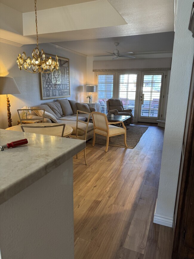 Foto del edificio - 6145 N 28th Pl