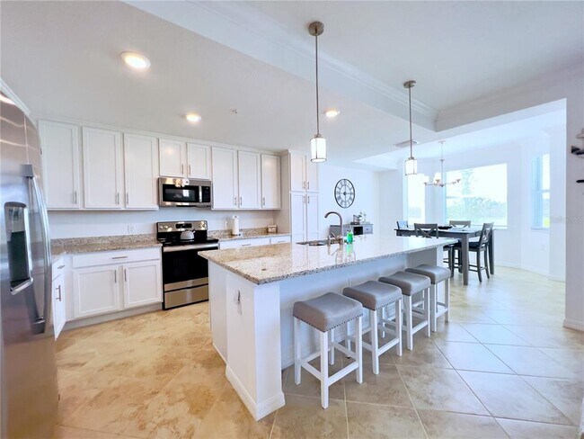 Building Photo - 14071 Heritage Landing Blvd