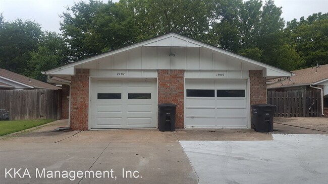 Foto del edificio - 2 br, 2 bath House - 1907 SE Hillcrest Dr