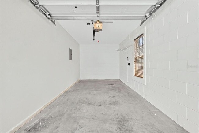 Building Photo - 2074 Shaw Ln