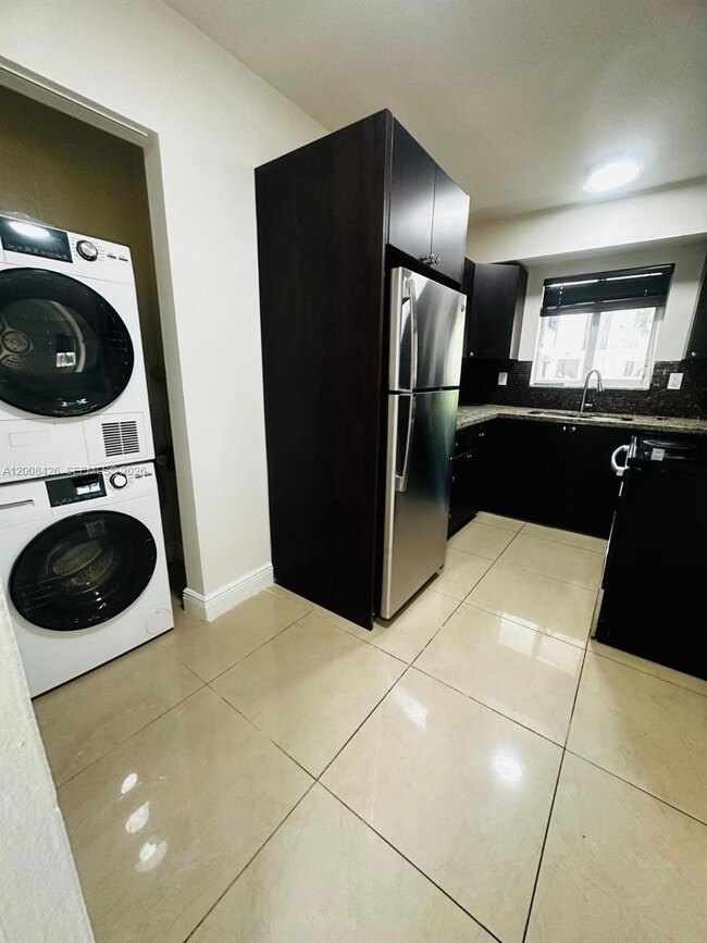 Foto del edificio - 2401 SW 22nd St