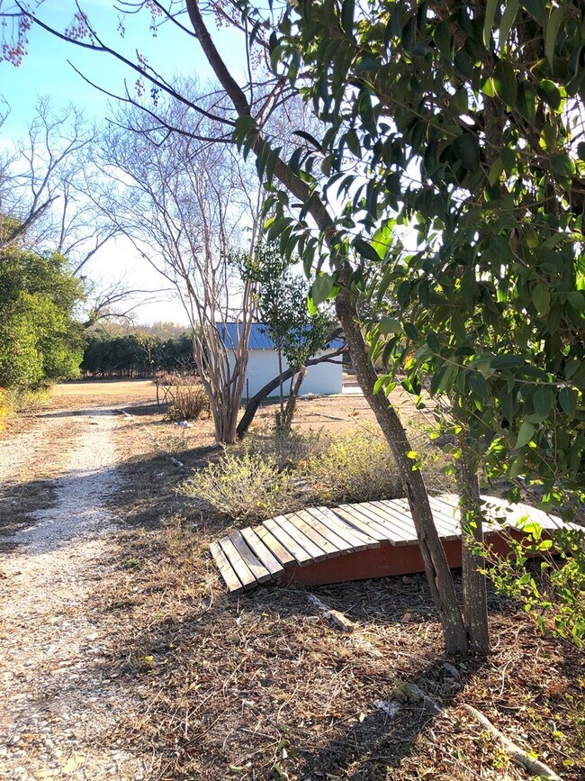 Foto del edificio - 119 Idlewilde Blvd