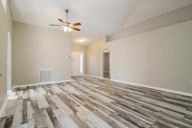 Foto del edificio - 2114 Nicollett Way