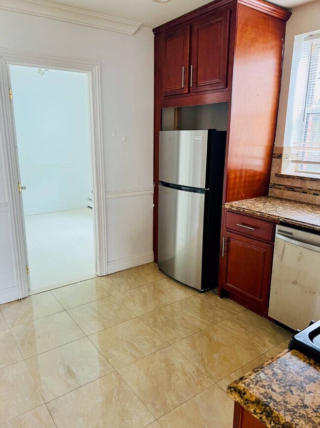 17 Tehama St, Brooklyn, NY 11218 House Rental in Brooklyn, NY