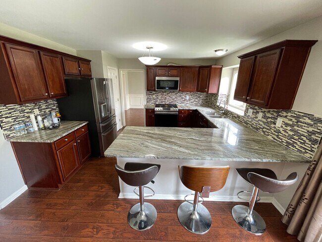 Building Photo - 10916 Collington Dr