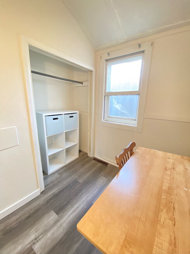 Foto del edificio - 518 W Boulder St