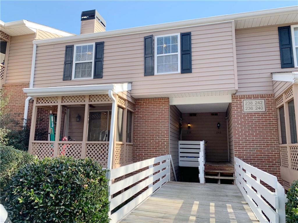 238 Quail Run, Roswell, GA 30076 Condo for Rent in Roswell, GA