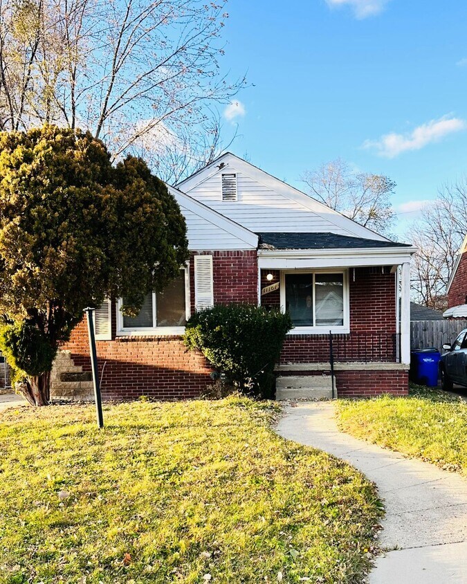 Foto principal - 11101 Kennebec St